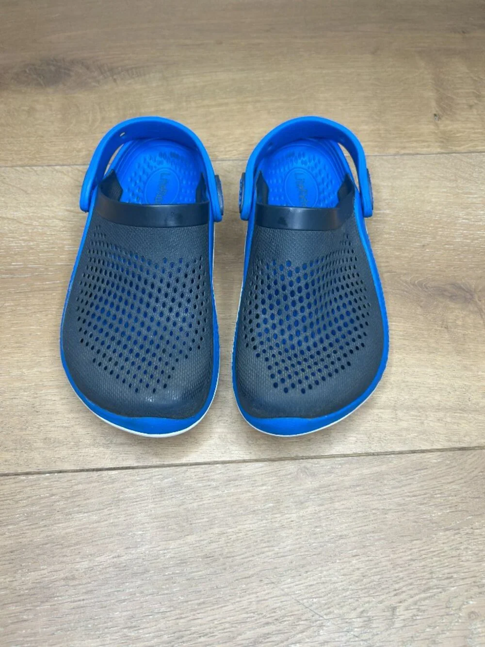 Crocs LiteRide Kids Clogs Navy / Bright Cobalt Size J2